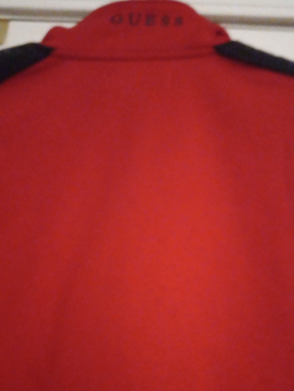 Guess  men's         Zip Pullover Size Lg - Picture 6 of 8
